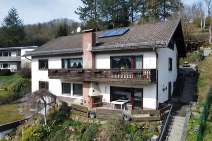 Wohnung zu vermieten - 1.000,00&nbsp;EUR Kaltmiete, ca.&nbsp; 121,00&nbsp;m&sup2; in Dillenburg (PLZ: 35683)