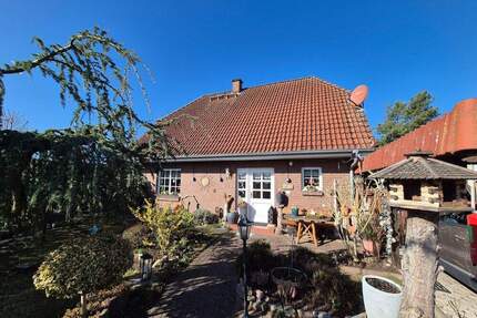 Unverbaubarer Weitblick – Freistehendes Einfamilienhaus in ruhiger Randlage von Pinnow