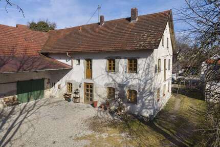 Haus zum Kaufen in Paunzhausen 890.000,00 € 228 m²