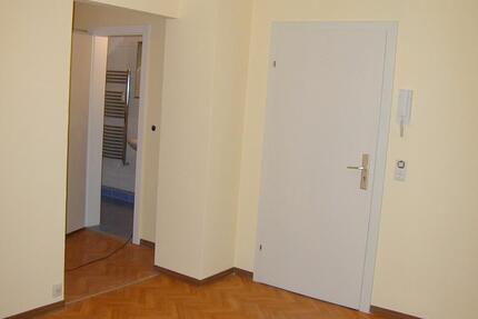 31m² 1 Zimmer Wohnung im DG in Bischofsheim - Ginsheim-Gustavsburg
