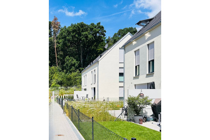 #Ein Zuhause für Ihre Kinder# - 690.000,00&nbsp;EUR Kaufpreis, ca.&nbsp; 121,10&nbsp;m&sup2;&nbsp;Wohnfl&auml;che in Nürnberg (PLZ: 90453) Lohhof