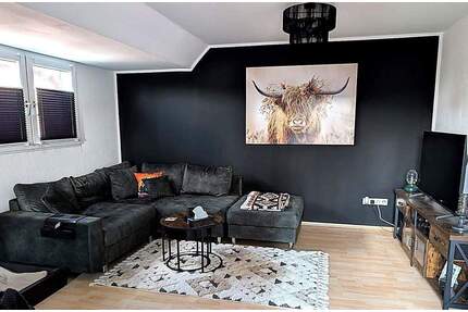 Helle Dachgeschosswohnung mit Balkon & Weitblick - ruhig gelegen - Korschenbroich