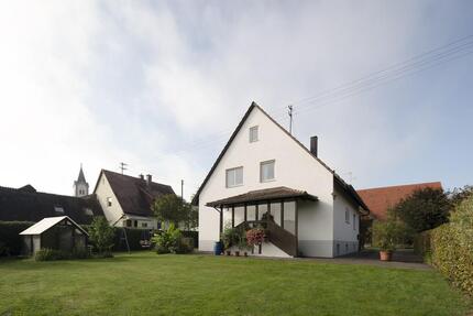 Attraktive, gemütliche 3-Zimmer-Wohnung in ruhiger Lage mit Terrasse und Garten - Günzburg