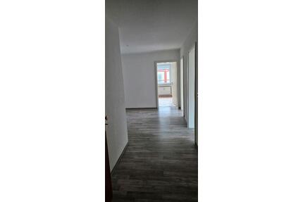 Zu vermieten - 600,00&nbsp;EUR Kaltmiete, ca.&nbsp; 78,00&nbsp;m&sup2; in Idar-Oberstein (PLZ: 55743)