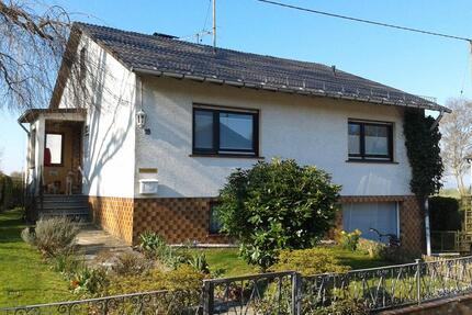 Wohnhaus in Kircheib, ein Zuhause mit unverbaubarem Weitblick - Weyerbusch