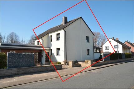 Familien-Villa am Waldrand- - 1.800,00&nbsp;EUR Kaltmiete, ca.&nbsp; 190,00&nbsp;m&sup2; in Peine (PLZ: 31226) Südstadt