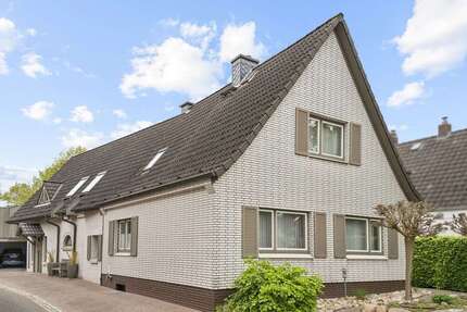 Haus zum Kaufen in Uetersen 699.000,00 € 223 m²