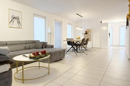 LUXURIÖSE STADTWOHNUNG - Zweitbezug! - Langenfeld (Rheinland)