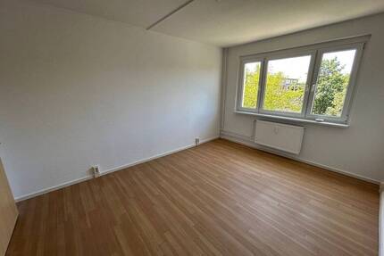 Frisch renovierte 3-Zimmer-Wohnung in ruhiger Lage! - Seeland Gatersleben