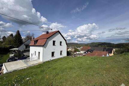 Kernsanierter Altbau mit Fernblick in ruhiger Lage von Merzig-OT