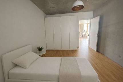Wohnung zum Mieten in Düsseldorf 1.674,00 € 93 m²