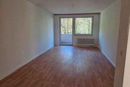 Helle 2 Zimmer Wohnung mit Balkon! - Köln Porz