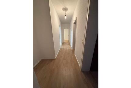 Helle 3-Zimmer-Wohnung mit Badewanne in Aldenhoven – ca. 74 m²