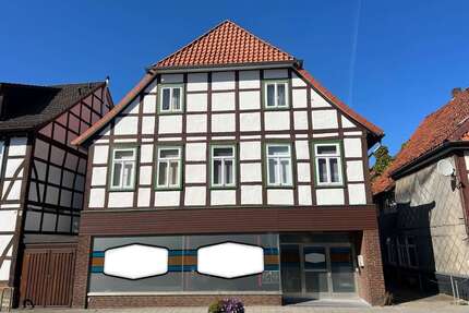 Haus zum Kaufen in Lauenau 165.000,00 € 180 m²