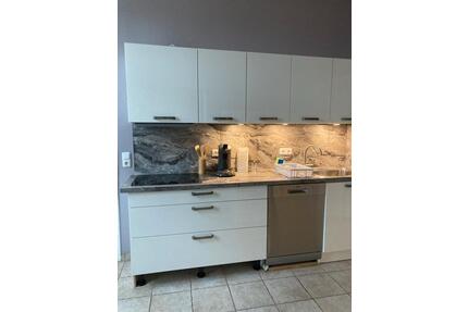 Ruhige Lage im Grünen - 950,00&nbsp;EUR Kaltmiete, ca.&nbsp; 65,00&nbsp;m&sup2; in Voerde (Niederrhein) (PLZ: 46562)