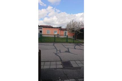 Kleines Häuschen zu mieten - 620,00&nbsp;EUR Kaltmiete, ca.&nbsp; 65,00&nbsp;m&sup2; in Nittenau (PLZ: 93149)