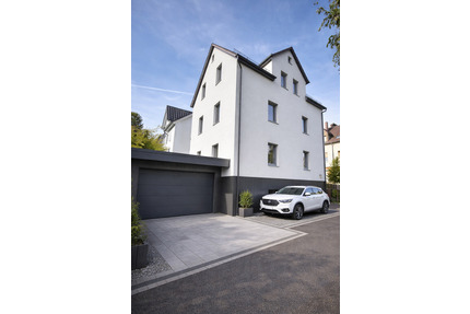 Kompaktes Mehrfamilienhaus in zentrumsnaher Lage von Schwäbisch Gmünd inkl. Garten und Garage