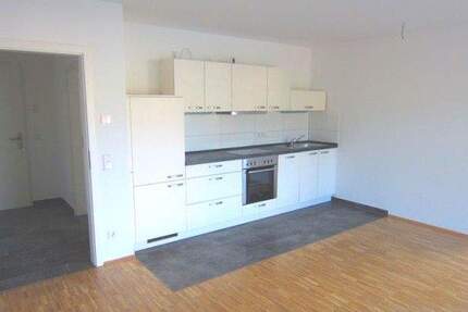 Modernes Appartement mit Balkon und Außenstellplatz in Jena