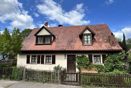 Gemütliches Einfamilienhaus mit Garten und mehr! - Obernzenn / Egenhausen