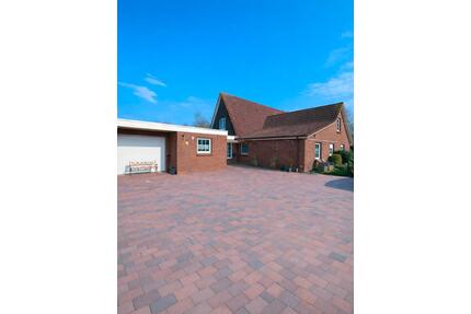 Modernisiertes Wohnhaus mit Einliegerwohnung in ruhiger Alleinlag - Südbrookmerland