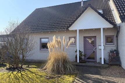 Solide Doppelhaushälfte in Stuhr - Wohnen mit Wohlfühlfaktor in der Nähe des Steller Sees!