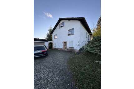 Haus zum Kaufen in Mehren 179.000,00 € 195 m²