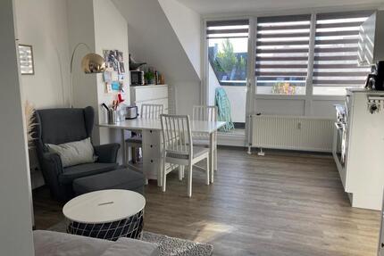 2 Zimmer Wohnung (teilmöbiliert) mit Balkon zentral in Ehrenfeld - Köln Kalk