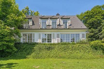 Haus zum Mieten in Neuss 4.500,00 € 268 m²