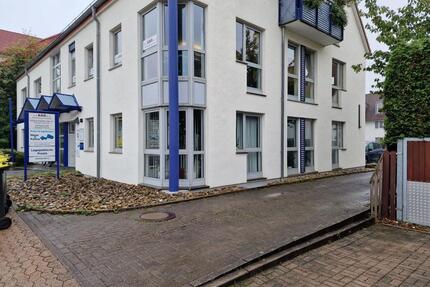 Moderne neuwertige repräsentative Praxis- und Büroräume zu mieten - Lemgo