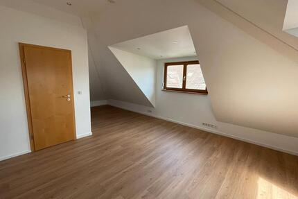 Helle 1- Zimmer DG Wohnung mit EBK in Oberuhldingen - Uhldingen-Mühlhofen