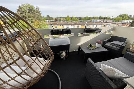 Stilvolle und attraktive Wohnung mit Loggia, EBK und TG­Stellplatz - Mannheim Vogelstang