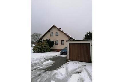 Einfamilienhaus mit großem Gartengrundstück in Ort - Helmbrechts