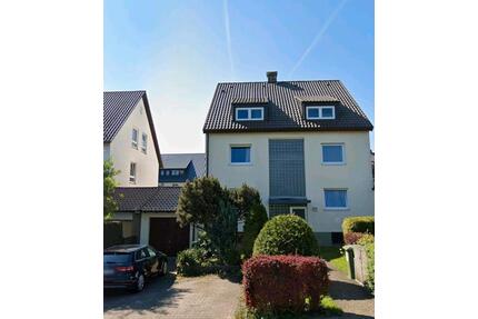 4-Zimmer-Wohnung - Bestlage in Stuttgart-Stammheim