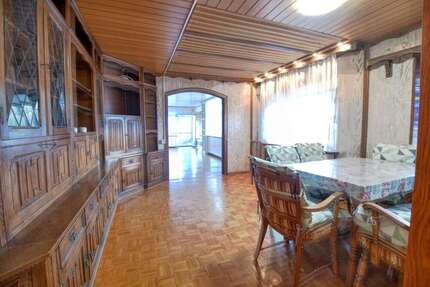 Idyllisches DHH mit Sanierungspotential an den Toren Maudachs Zusätzliches Hinterhaus inkl. - Ludwigshafen am Rhein