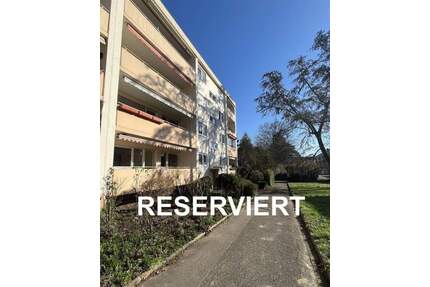 Offenburg - Ruhige u. zentrumsnahe Lage. 4-Zimmer-Whg. mit 98,5 m² Wfl. und Balkon.