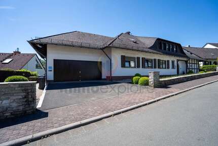 Haus zum Kaufen in Wehrheim Obernhain 798.000,00 € 393 m²