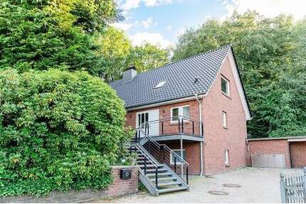 Haus zum Mieten in Flensburg 1.950,00 € 228 m²