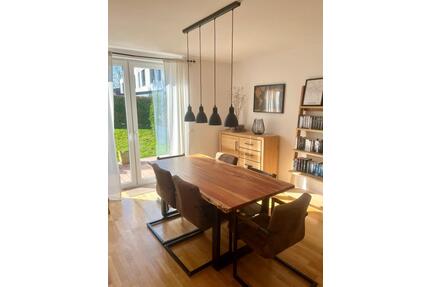 Stilvolle 4-Zimmer-Wohnung mit Garten und Blick ins Grüne - Hennef (Sieg)