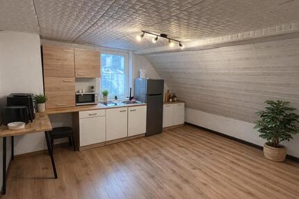 Wg zimmer (noch 2 zimmer frei) - mobliert- 300 euro all inklusive - Clausthal-Zellerfeld