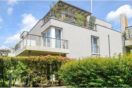 Penthouse im Zentrum von Opladen * Tiefgaragenplatz * Einbauküche * zwei Terrassen * Kamin möglich * 3 Zimmer * 149 m² - Leverkusen