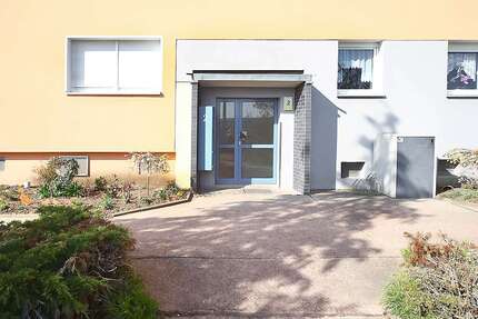 Wohnung zum Mieten in Lutherstadt Eisleben 242,00 € 49.09 m²