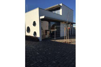 Haus zum Kaufen in Hagenbach 790.000,00 € 320 m²