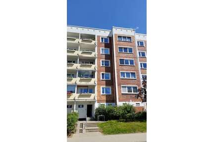 Wohnung zum Mieten in Rostock 497,00 € 75.36 m²