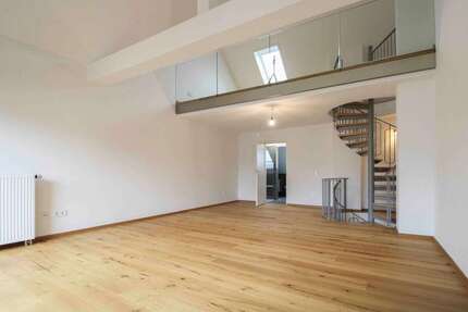 Wohnung zum Kaufen in Chemnitz 155.000,00 € 86.01 m²
