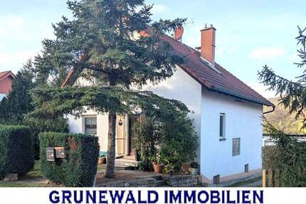 Ruhiges Einfamilienhaus mit Einliegerwohnung, Gartenidylle und Doppelgarage. Ideal für Familie & Mehrgenerationenwohnen. - Großlöbichau Kleinlöbichau