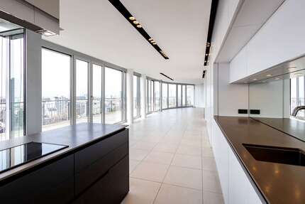 Wohnung zum Mieten in Frankfurt 4.000,00 € 272.08 m²