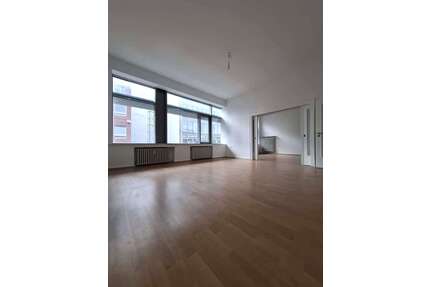 Wohnung zum Mieten in Bremen 1.100,00 € 110 m²