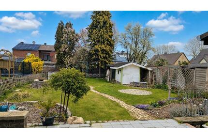 Großes Familienhaus (170m²) mit Garten, Kamin, Garage - Boscheln - Übach-Palenberg