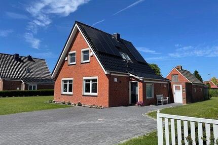 Von Privat: Saniertes, bezugsfertiges Einfamilienhaus in Sackgass - Krummhörn