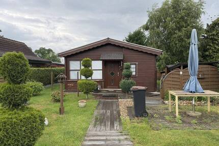 schönes Blockbohlenhaus am Stedener See - Holste